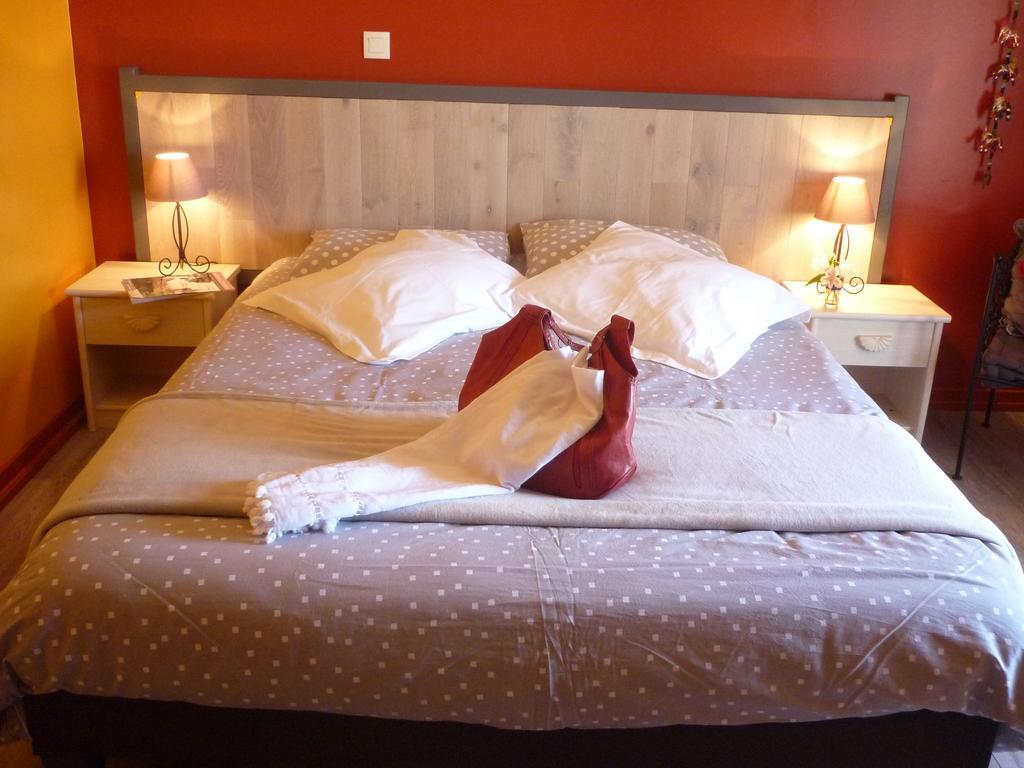 Chambres D'Hotes L'En Haut Des Vignes Mérignac Camera foto