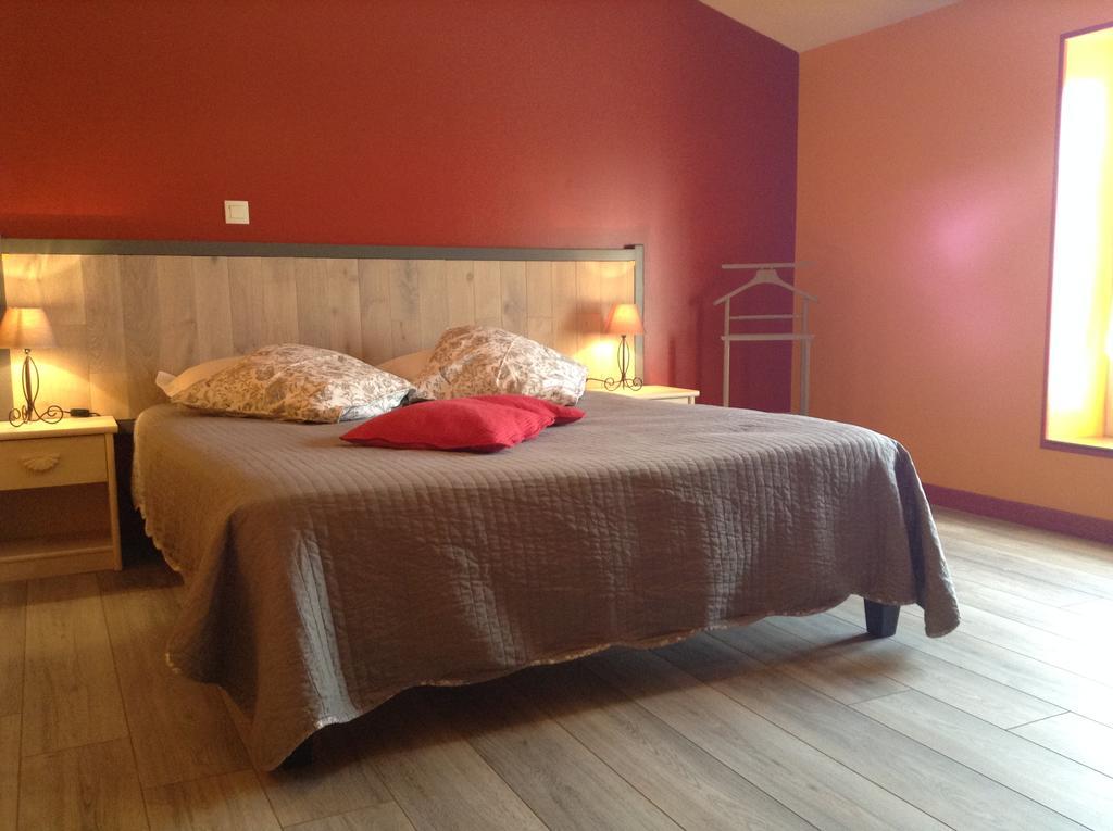 Chambres D'Hotes L'En Haut Des Vignes Mérignac Camera foto