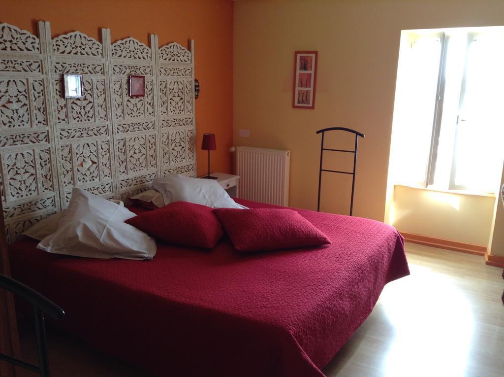 Chambres D'Hotes L'En Haut Des Vignes Mérignac Camera foto