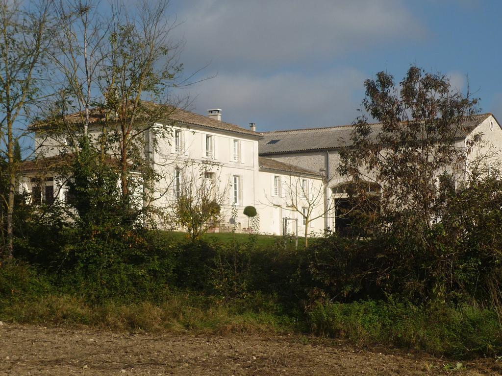 Chambres D'Hotes L'En Haut Des Vignes Mérignac Esterno foto